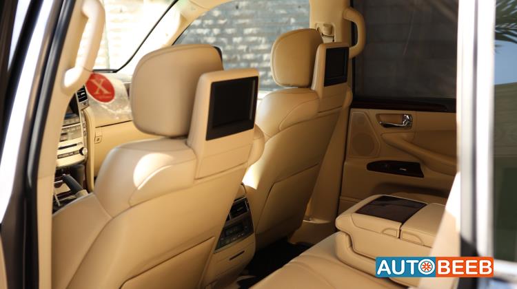 Lexus LX570 2014